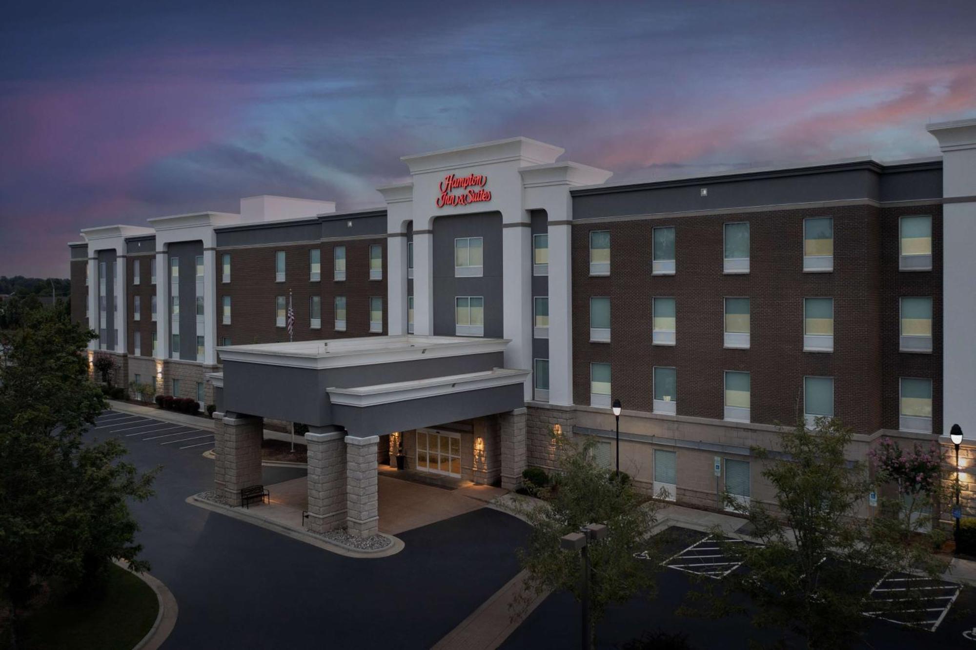 Hampton Inn & Suites Holly Springs Exterior photo
