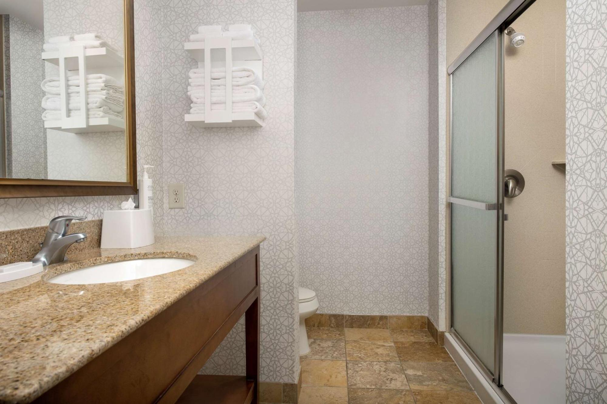 Hampton Inn & Suites Holly Springs Exterior photo