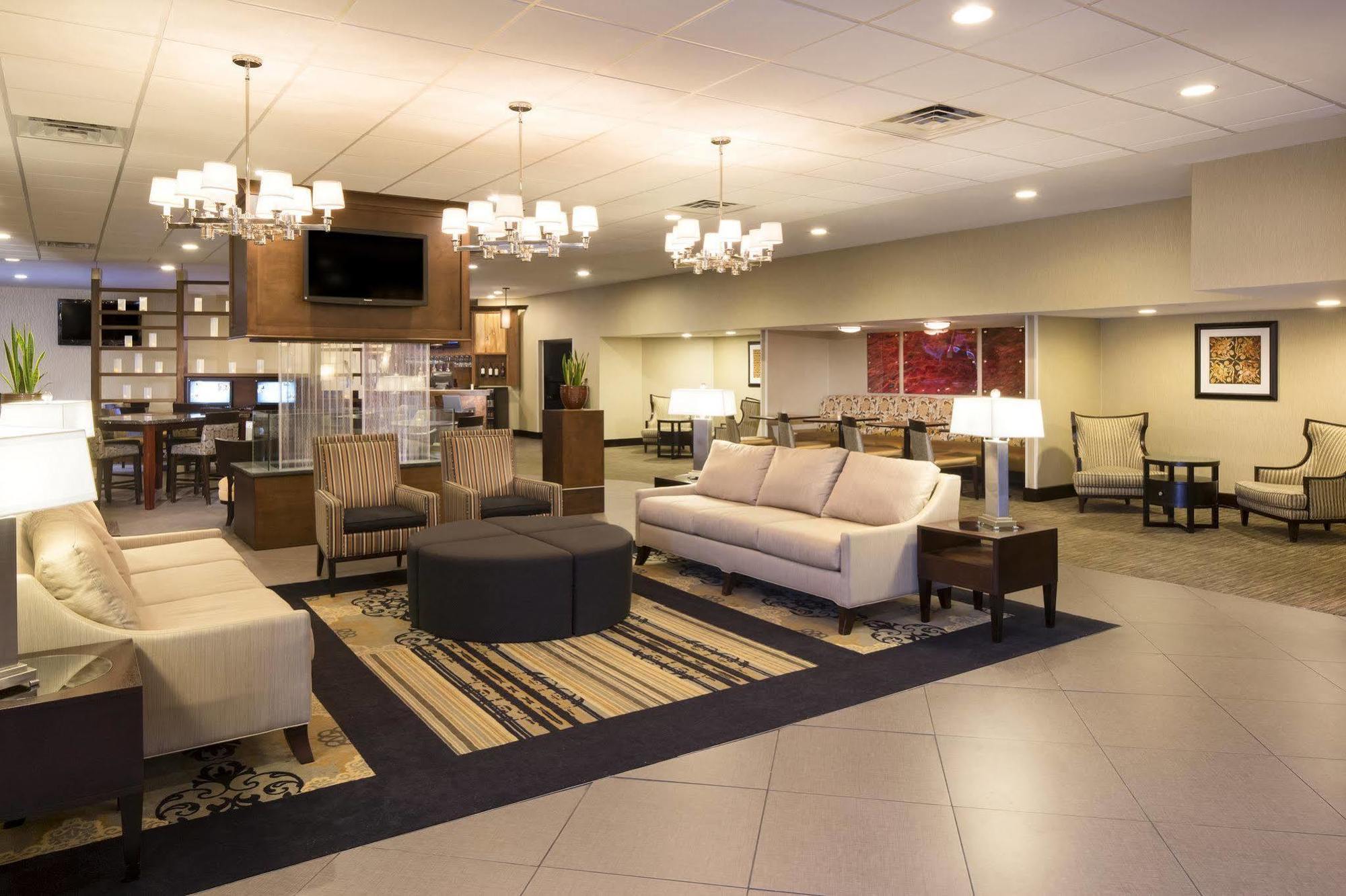 Hampton Inn & Suites Holly Springs Exterior photo
